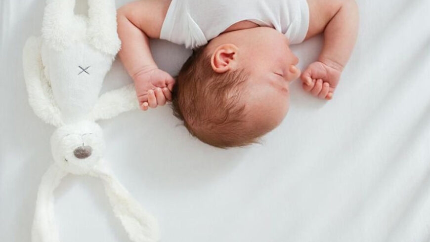 À quelle heure doit se terminer la dernière sieste de bébé ?